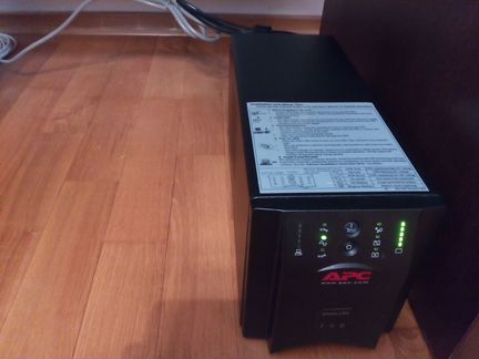 APC Smart-UPS 750 VA