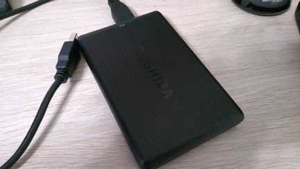 Внешний переносной USB жесткий диск Toshiba 500 Gb