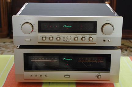 Accuphase C-2000 - P-3000