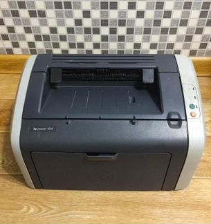 Продам принтер HP 1010