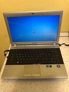 Ноутбук SAMSUNG E3415