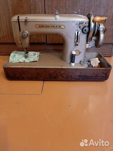 Машинка швейная