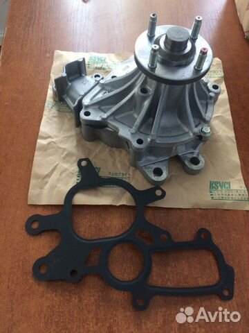 Водяной насос Toyota