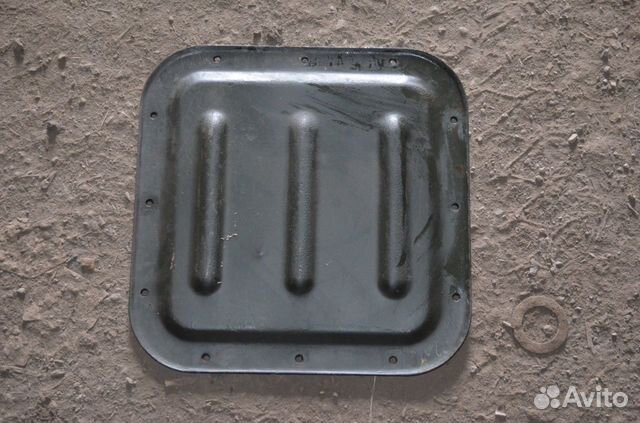 Крышка люка 10.47.050 (с прокладкой)