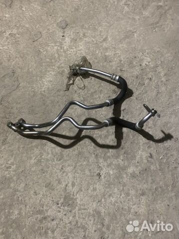 Трубки охлаждения масла в двигателе Bmw N62b48