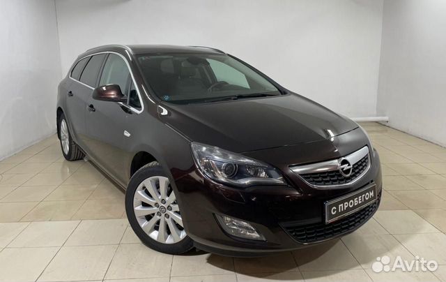 Opel Astra `2012