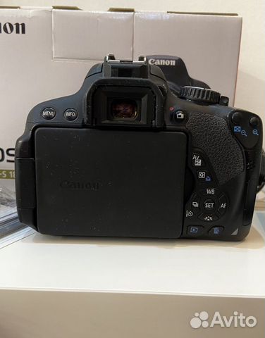 Зеркальный фотоаппарат Canon 650D body