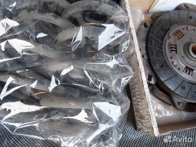 Задняя пружина Renault Symbol 1шт б/у