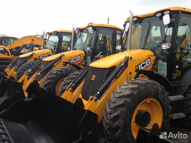 Экскаватор-погрузчик JCB3CX, John Deer (гидромолот Экскаватор-погрузчик JCB3CX, John Deer (гидромолот