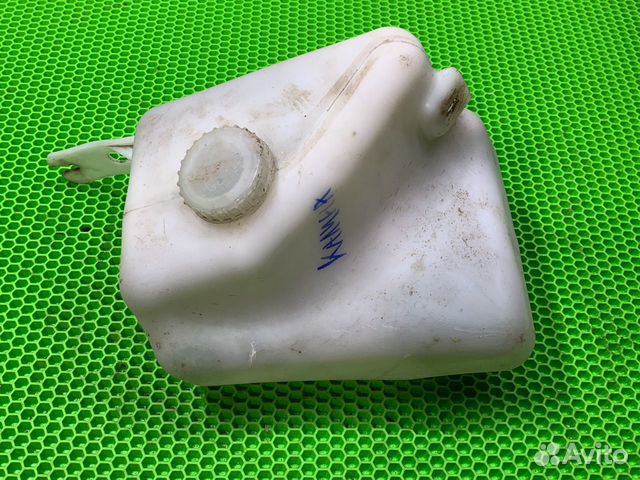 Бачок омывателя лада калина