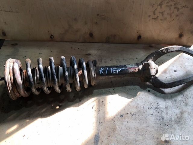 Амортизатор Hyundai Sonata 5 EF