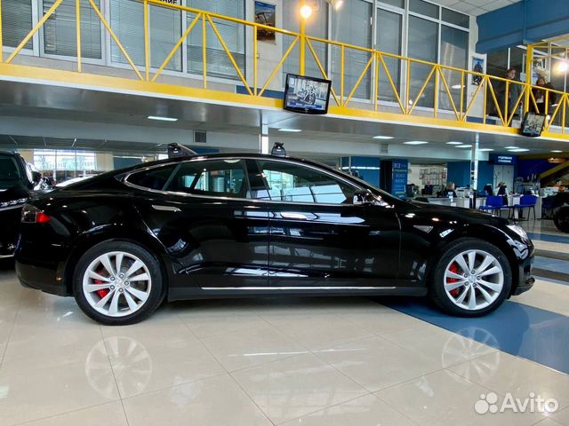 Tesla Model S `2014