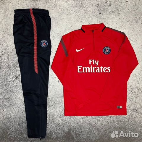 Тренировочный футбольный костюм