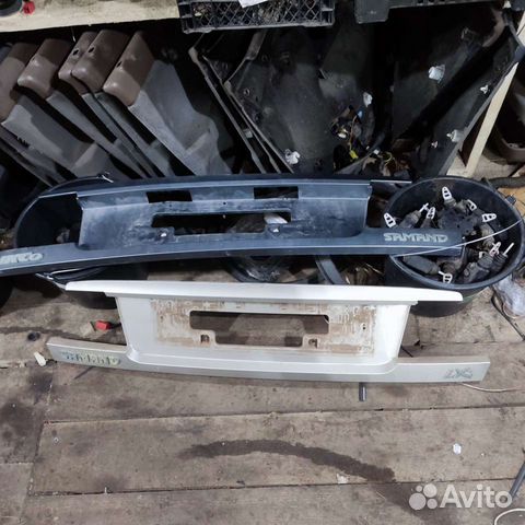 Продам накладку крышки багажника саманд