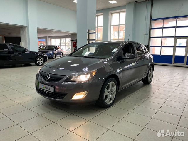 Opel Astra 1.4 МТ, 2011, 214 000 км