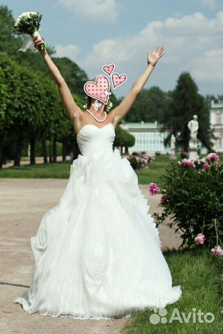 Свадебное платье дизайна Vera Wang. Б/у 1 раз :) Свадебное платье дизайна Vera Wang. Б/у 1 раз :)