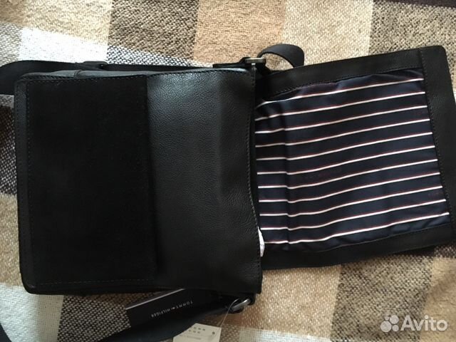 Сумка через плечо Tommy Hilfiger