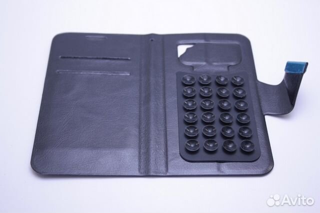 Чехол книжка универсальный на присосках