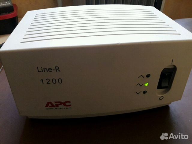 Стабилизатор напряжения APC LiNE-R 1200