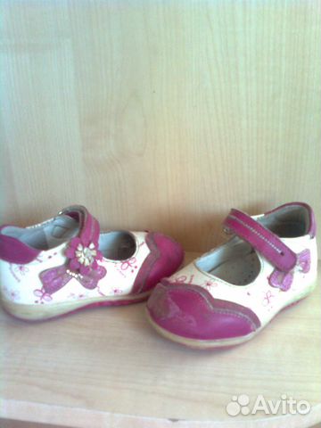 Продам туфельки б/у Продам туфельки б/у