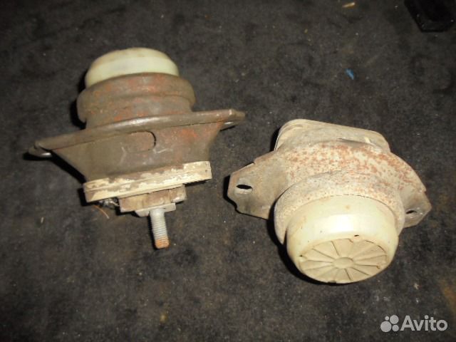 Опора двигателя Reng Rover Sport 10-13 г.в. 5.0L