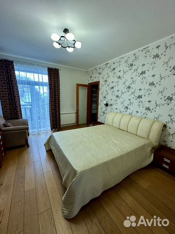 

6-к. дом, 640 м²