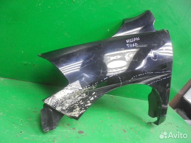 Крыло переднее левое Nissan Tiida C11 04-14 г Крыло переднее левое Nissan Tiida C11 04-14 г