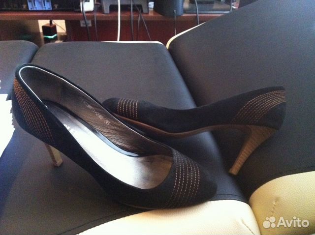 Авито обувь женская. Авито туфли китай 50г. Балетки reserved. Туфли 38 размер. Авито туфли 38 размера.