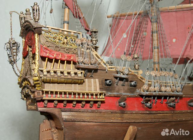 Модель пиратского корабля 