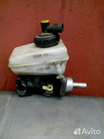 Главный тормозной цилиндр на рено логан