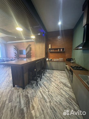

8-к. коттедж, 550 м²