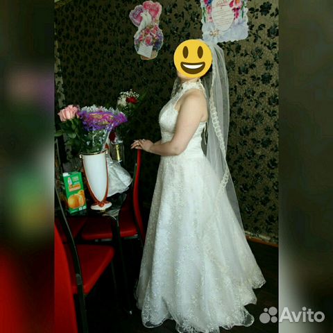 Изящное свадебное платье