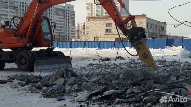 Полноповоротный экскаватор (гидромолот, трамбовка) Полноповоротный экскаватор (гидромолот, трамбовка)