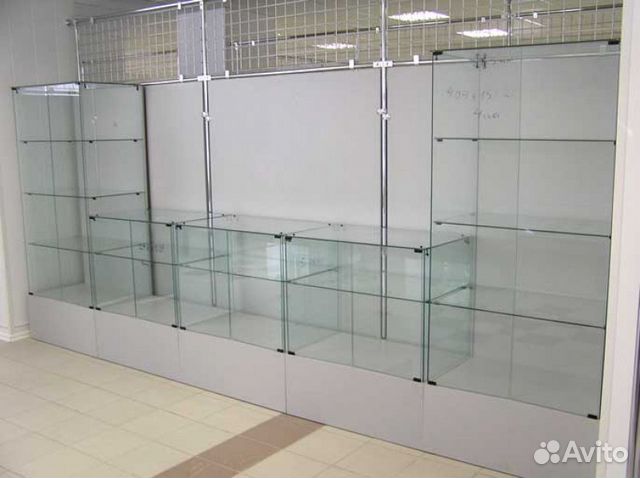 Витрина и прилавки из стекла