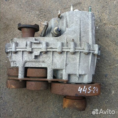 Раздатка на Jeep Grand Cherokee WJ 2,7 Раздатка на Jeep Grand Cherokee WJ 2,7