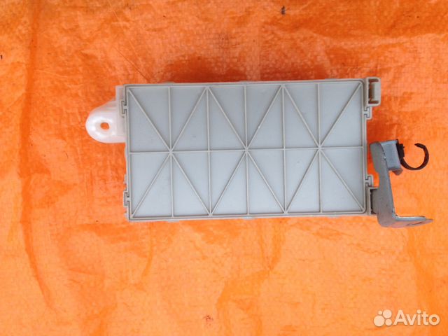 Блок для Toyota 82733-42110 8273342110