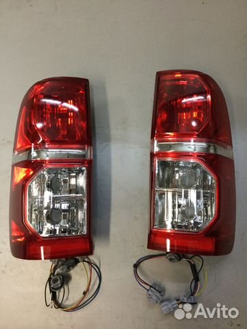 Фонарь задний Тойота Хайлюкс 2011 - 2015 год