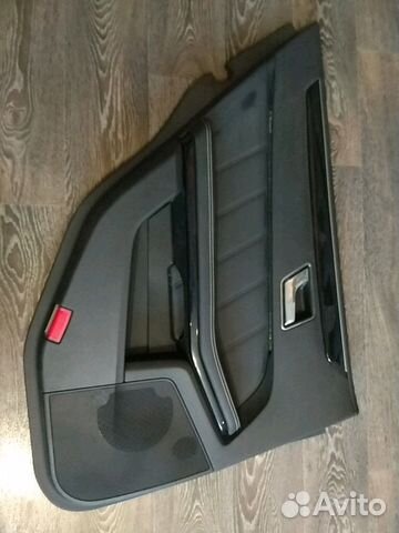 Обшивка задней левой двери w212 Mercedes