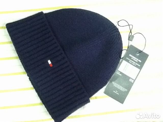 Шапка вязанная Tommy Hilfiger новая. Темно синяя Шапка вязанная Tommy Hilfiger новая. Темно синяя