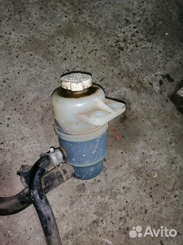 Бачок гура Mitsubishi Lancer 9 1.6 Бачок гура Mitsubishi Lancer 9 1.6