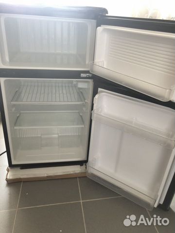 Продам холодильник shivaki 88литров