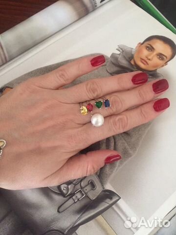 Серебряное кольцо с разноцветными цирконами