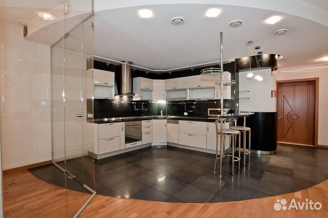 3-к квартира, 116 м², 3/10 эт.