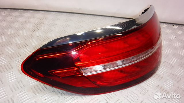 Фонарь задний наружный левый Mercedes GLE C292