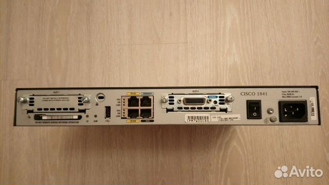 Маршрутизатор Cisco1841 Маршрутизатор Cisco1841