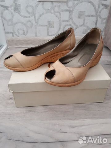 Туфельки летние на танкетке