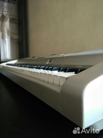 Синтезатор Yamaha DGX-305