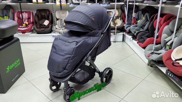 Коляска BabyZz B100 (11кг) Коляска BabyZz B100 (11кг)