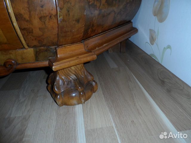 Антикварный шкаф Голландия корень ореха Антикварный шкаф Голландия корень ореха