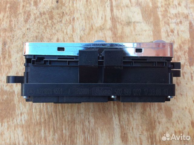 Блок кнопок стеклоподъемников Mercedes w221 S 221